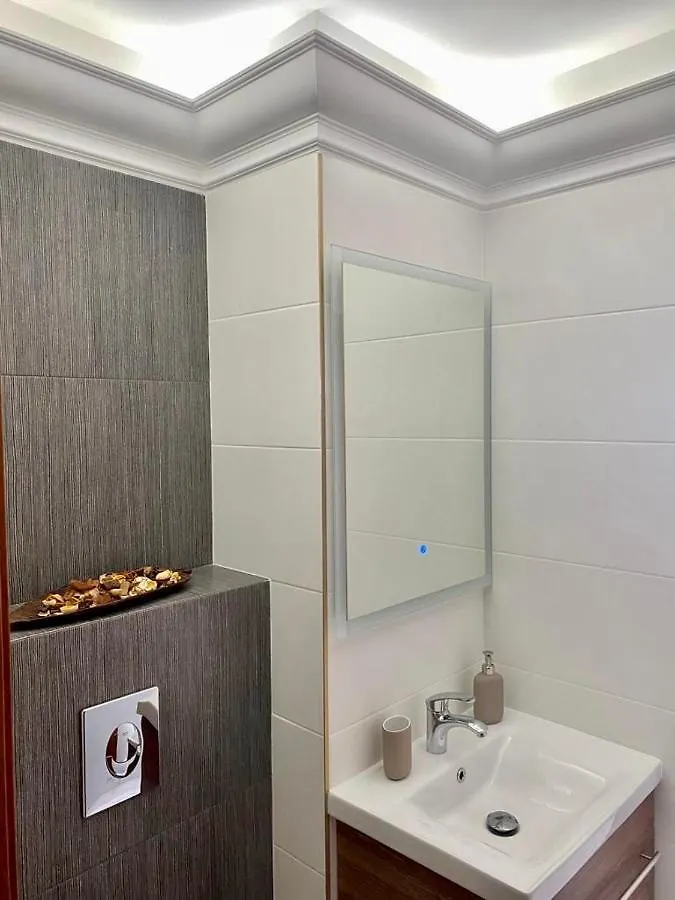 Cosy & Central Apartment In A Friendly Area Bukarest
