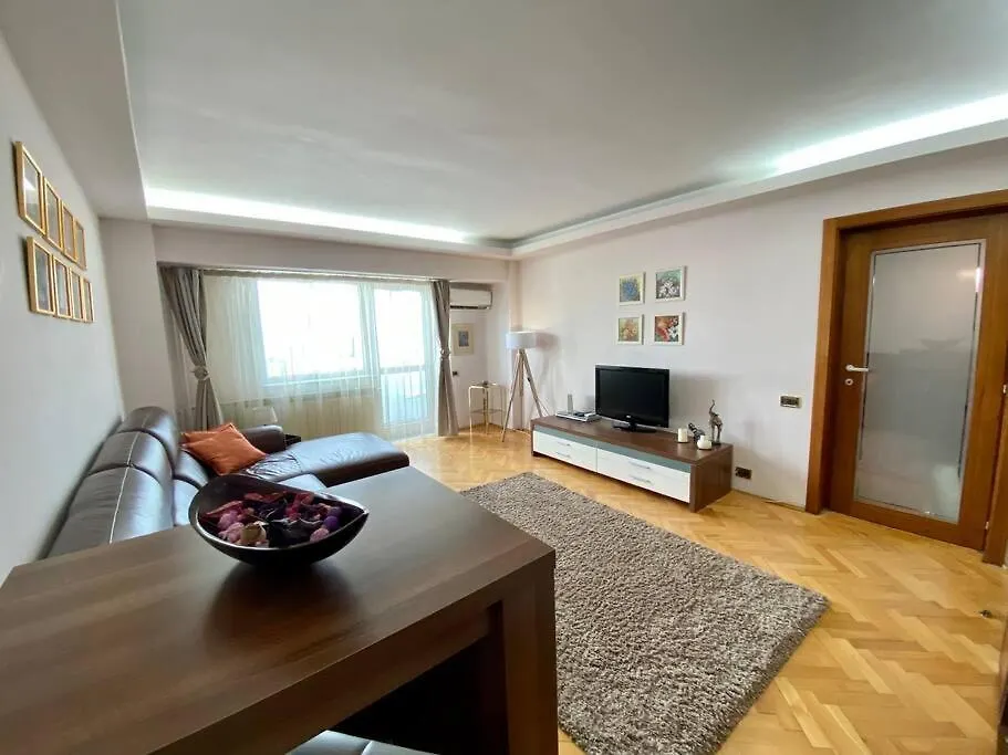 Cosy & Central Apartment In A Friendly Area Bukurešť